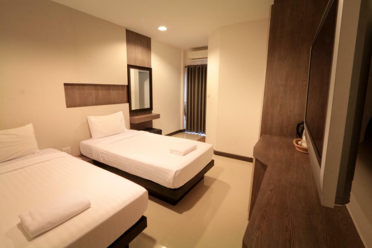 Fortune Surin Hotel Exterior foto